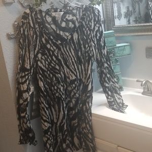 ALLISON TAYLOR RUFFLE TRIM CRINKLE top